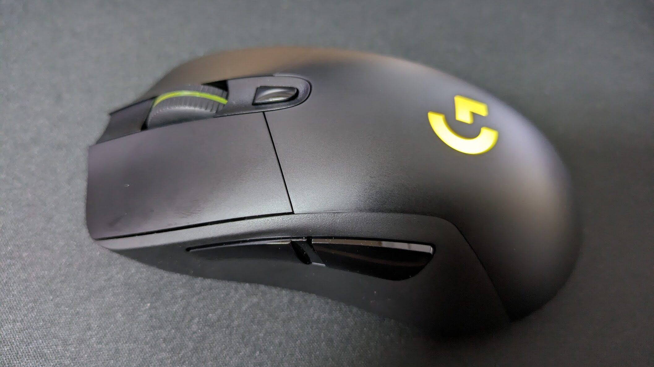 G703hのサイドボタン